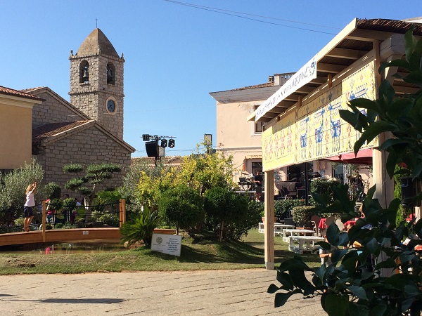 Arzachena Estate in Fiore piazza Risorgimento