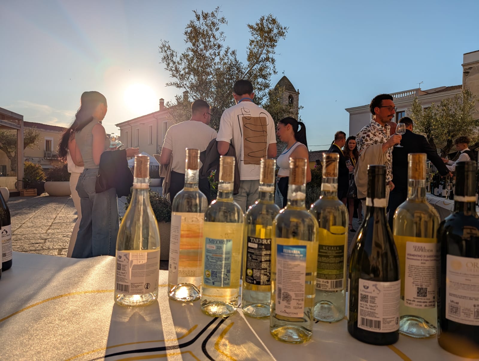 foto Galà del Vermentino in piazza Risorgimento ad Arzachena maggio 2026