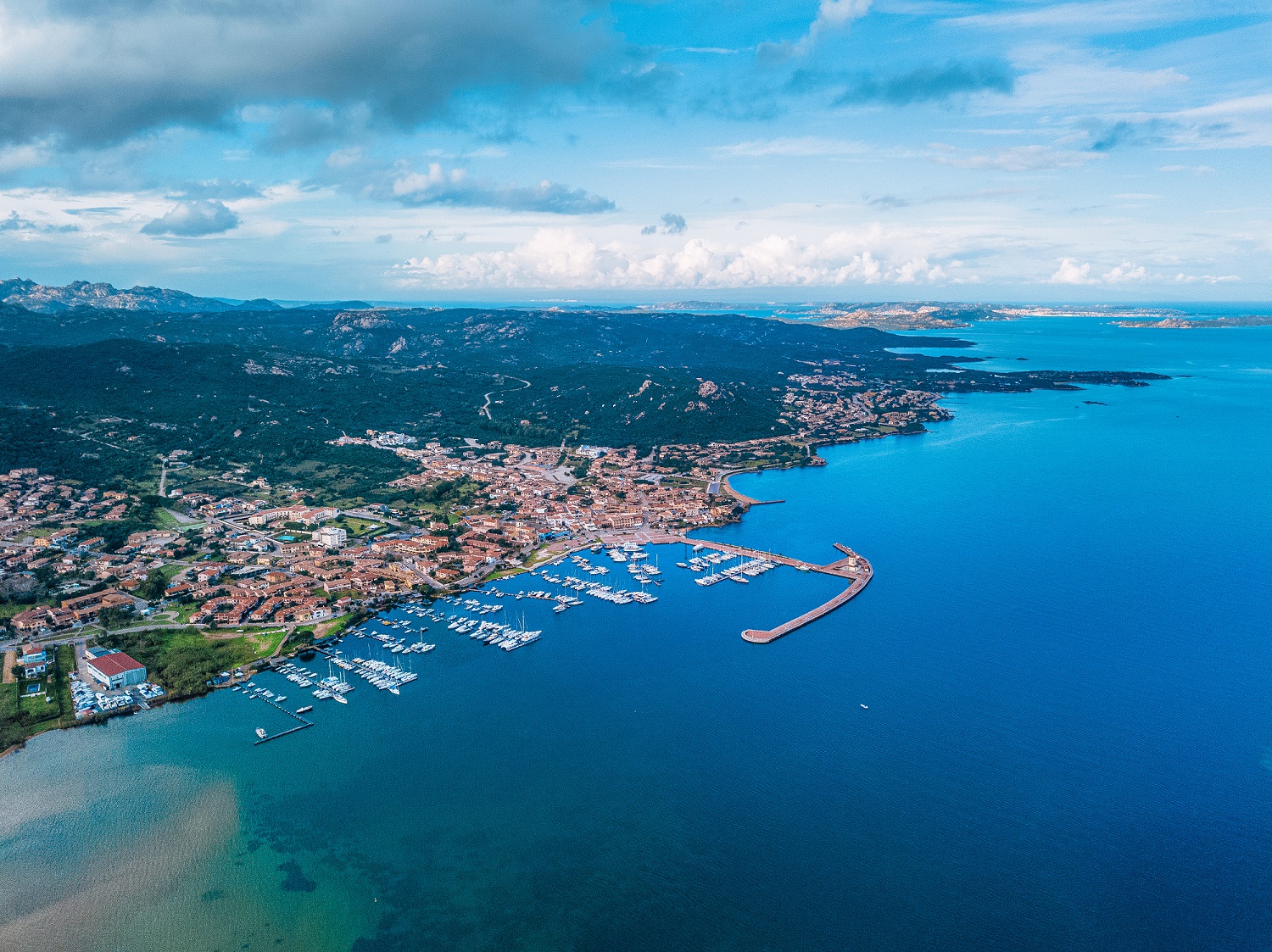 veduta panoramica Cannigione e golfo di Arzachena veduta panoramica Cannigione e golfo di Arzachena