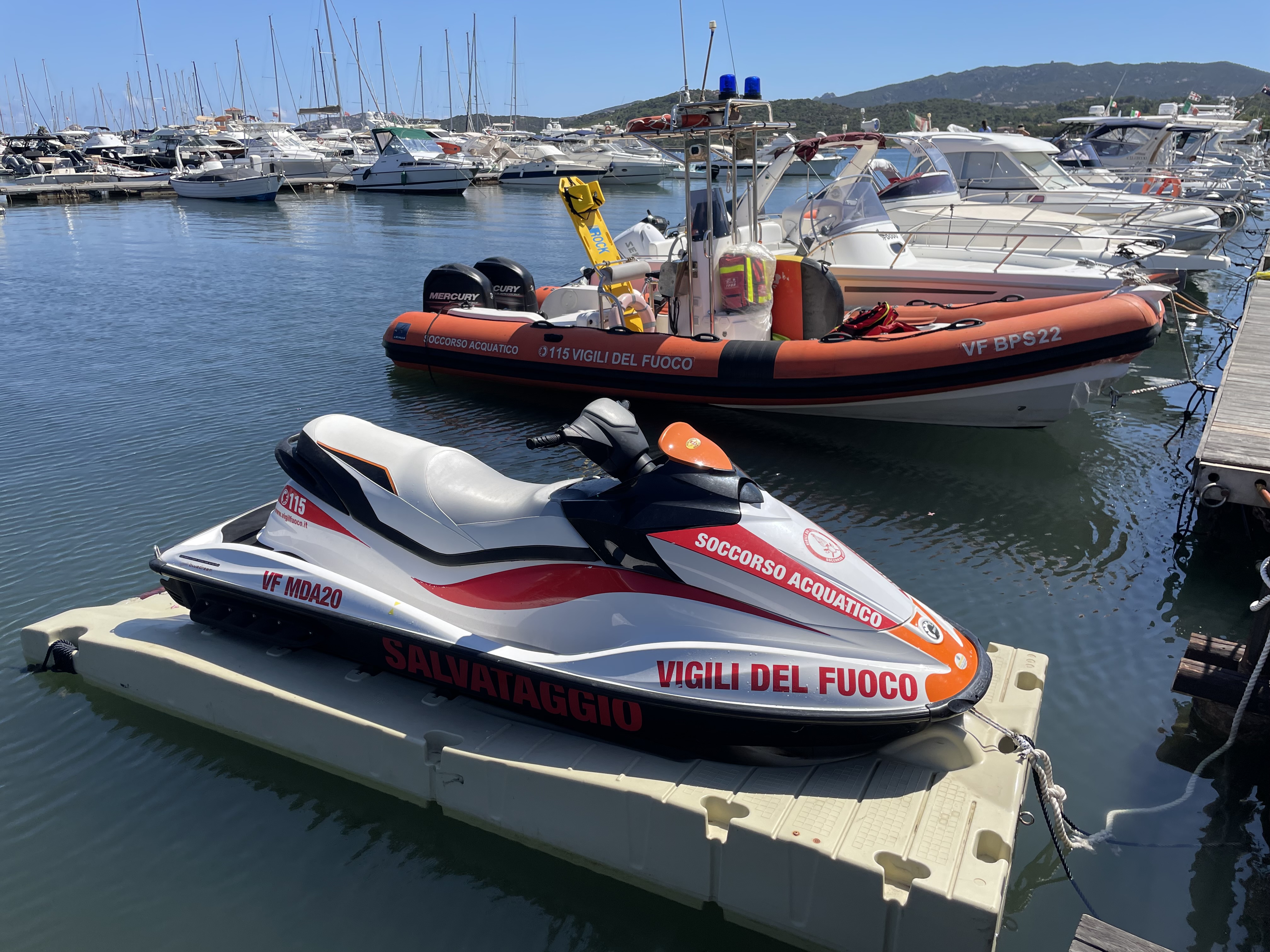 Moto d'acqua della squadra Nautica dei Vigili del Fuoco a Cannigione