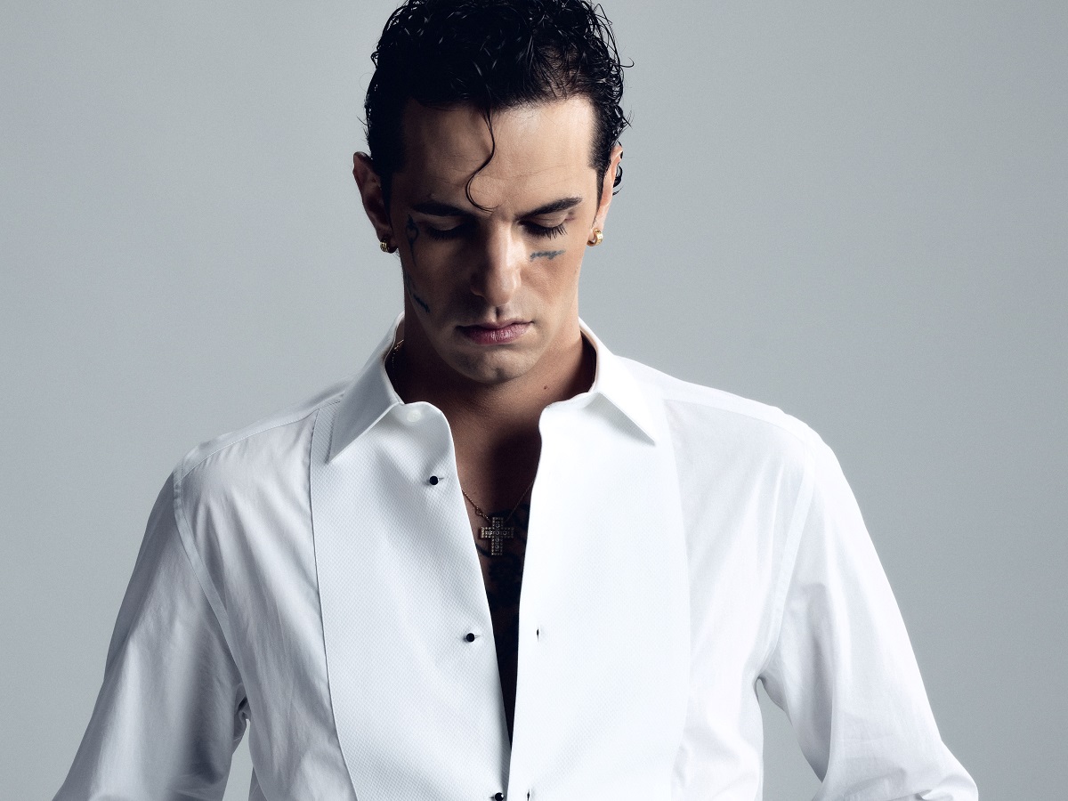 Achille Lauro in concerto per il capodanno 2026 ad Arzachena