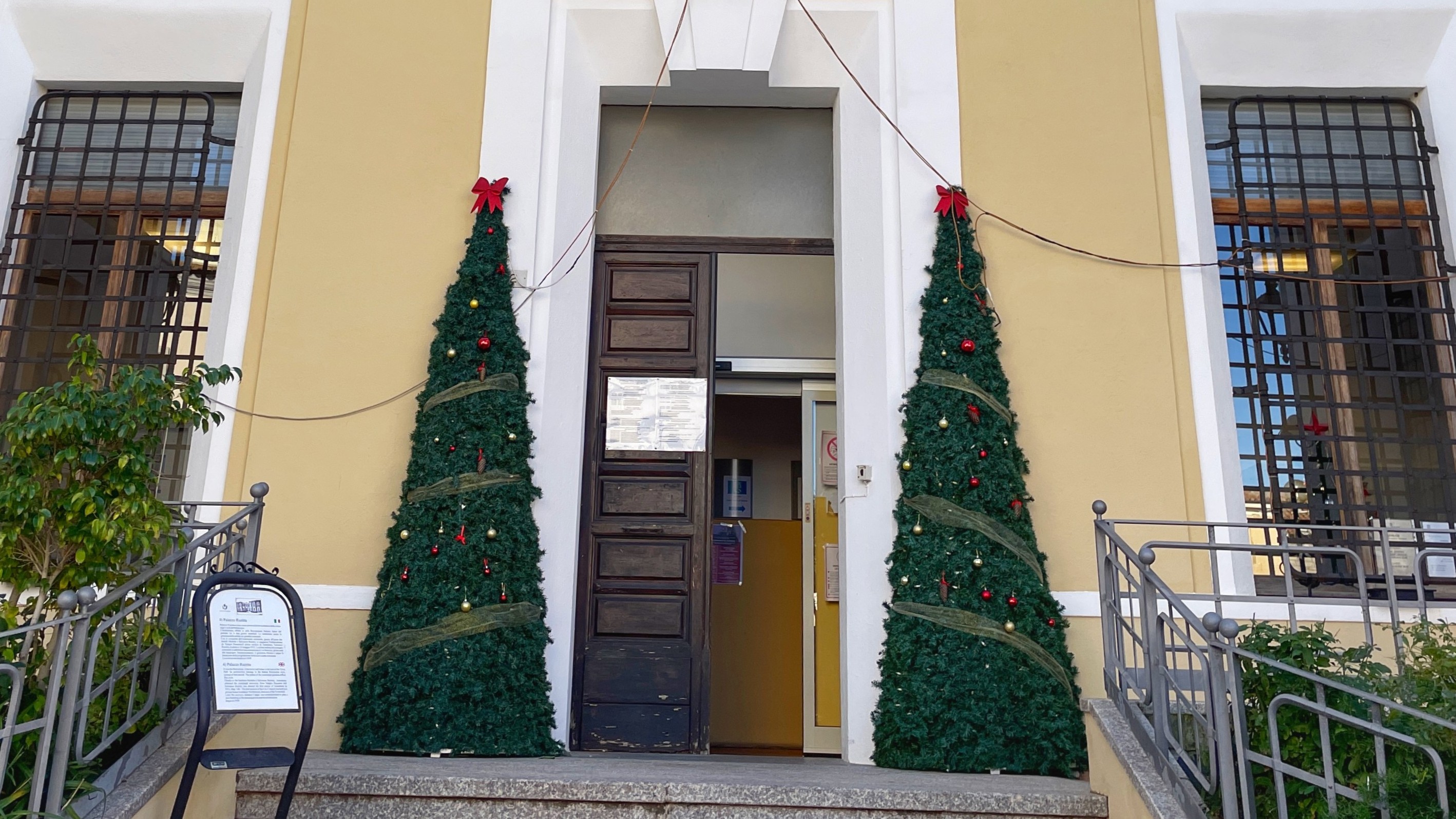 ingresso Municipio di Arzachena in via Firenze